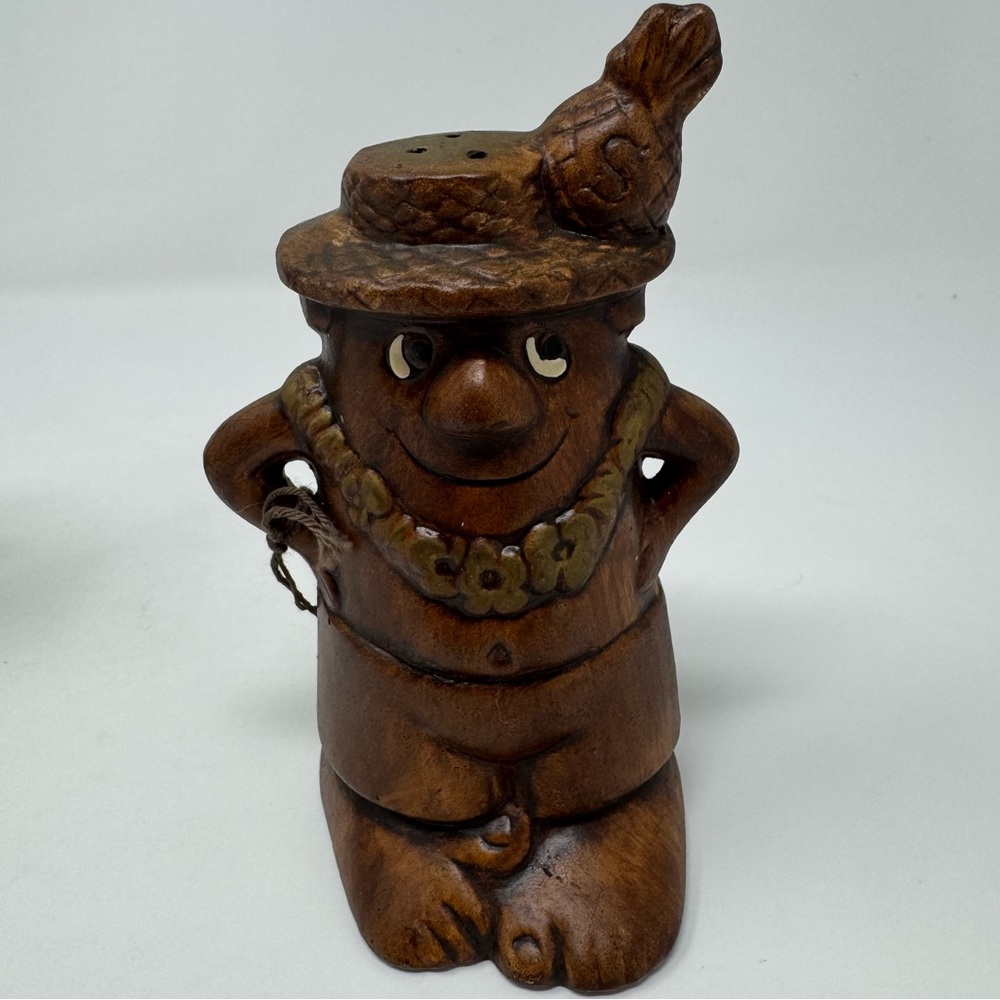 Vintage Hawaiian TIKI Man and Woman Salt Pepper Shaker Set Made in USA - Picture 3 of 15